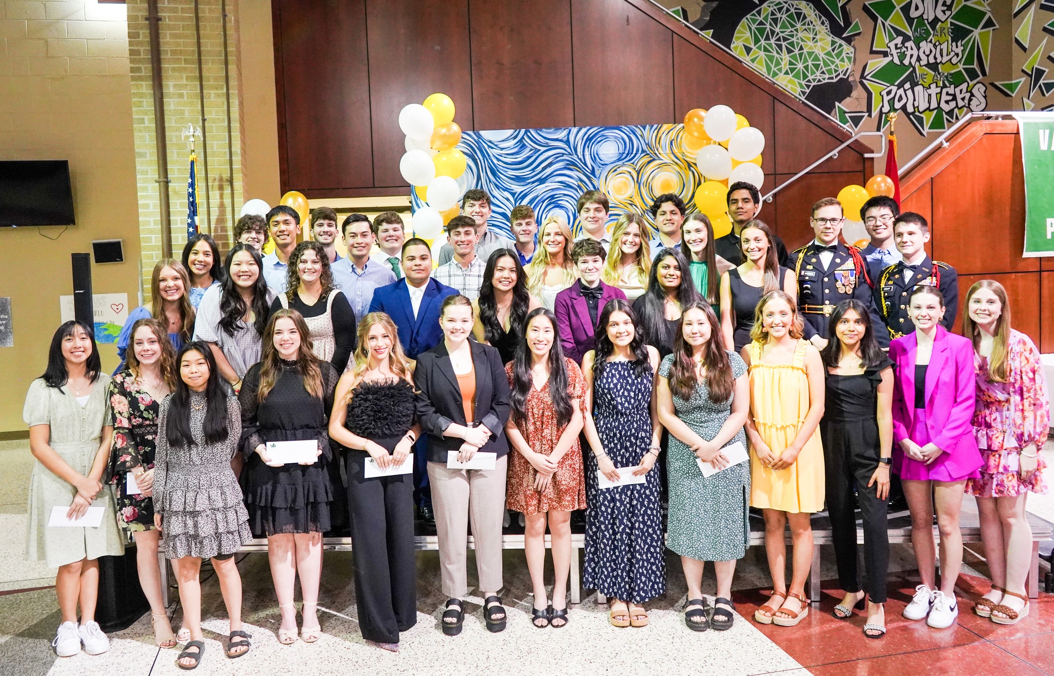 Van Buren Education Foundation honors Top 40 graduates 